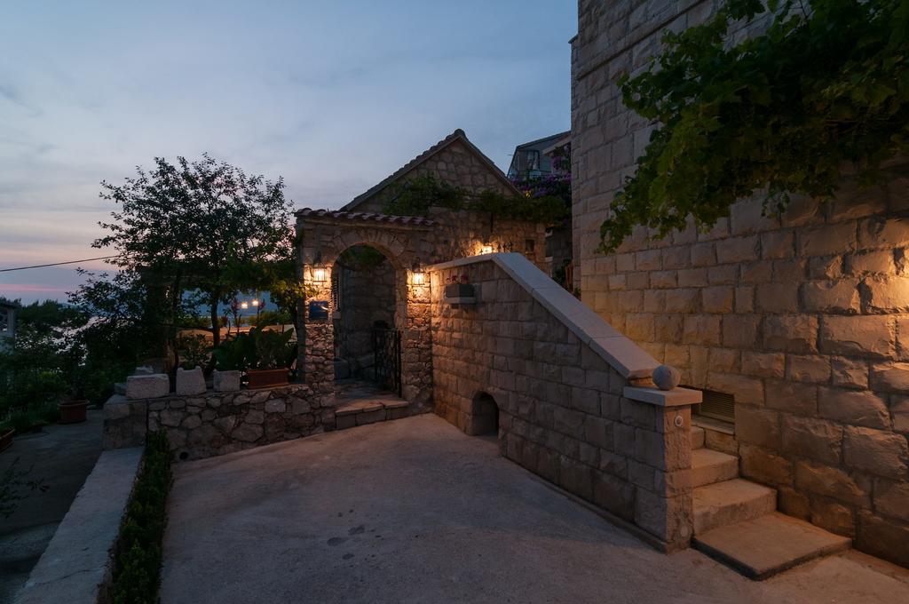 אומיס Apartments Larsen מראה חיצוני תמונה