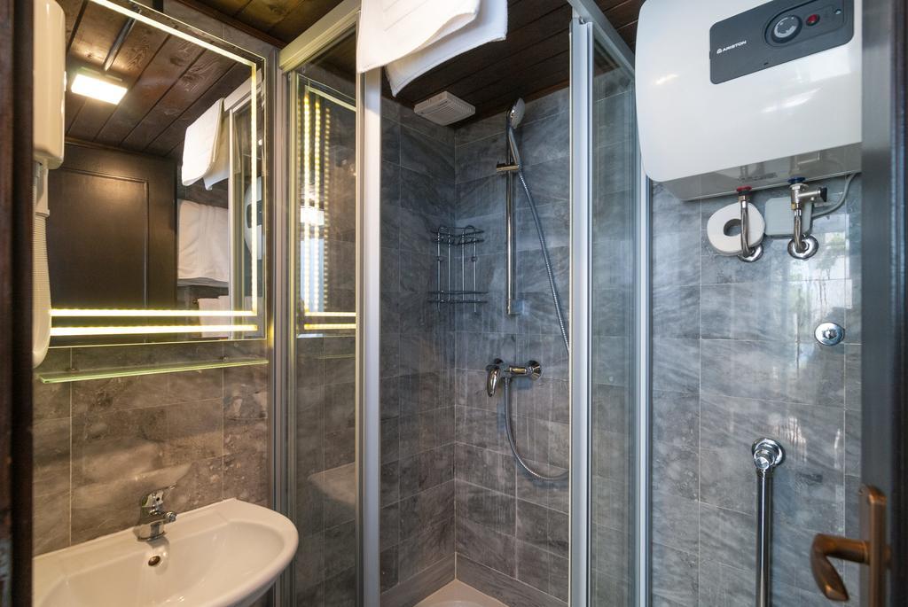 אומיס Apartments Larsen מראה חיצוני תמונה